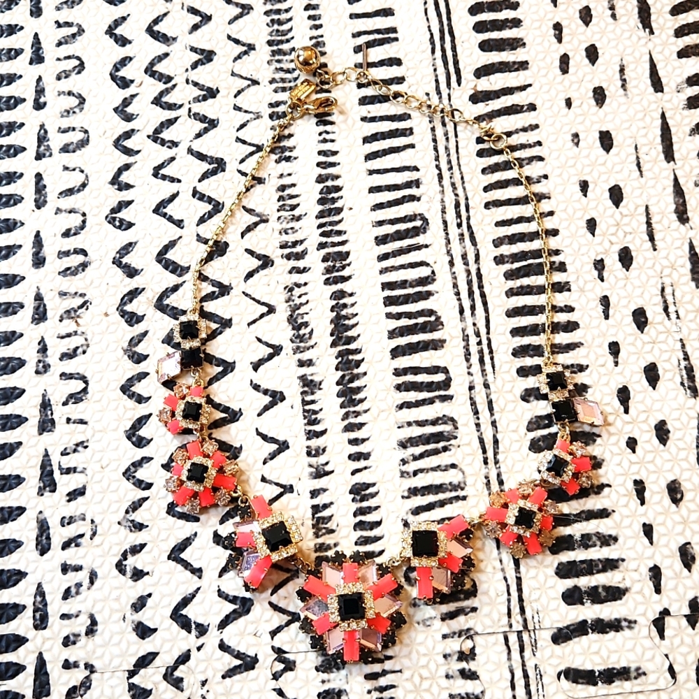 Kate Spade Rare Space age floral Necklace, like New!